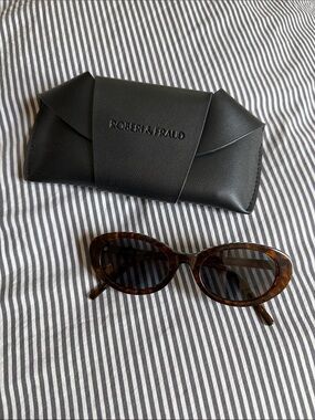 Roberi & Fraud Brown Betty Sunglasses in Tortoise